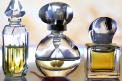 Где в Украине выбирать оригинальную парфюмерию и косметику?